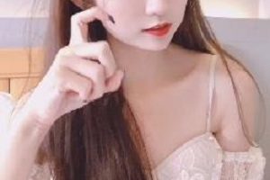 久妖花旦们,你们今天在台上又唱又跳,你们在干嘛?
