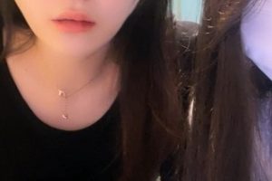 《小石头热舞直播:毕业后放松心情,闺蜜聚会激萌视频集锦》