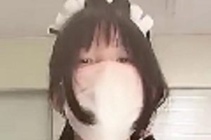 Coser白丝美腿1V+M进入秀