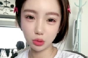 有趣换装系列：新人妹子微毛sao xue运动翘起大胖臀1V463MB百度盘