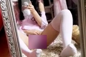 Venus-宅男最爱的微博红人小女神-啪喵少女露脸