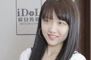 青春女大学生同学爱情，时长52分钟，免房租J情剧情