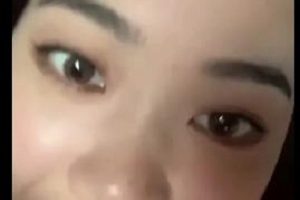 四川婆娘跳跳糖用嘴用嘴集锦视频，18分钟1V-1.3G，无M无保护露脸展示，下载观看
