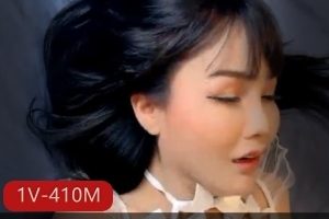 175CM科技女神婚纱cos，1V410M视频
