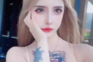 金伊娜抖音秘藏吃瓜1部5G水蛇腰