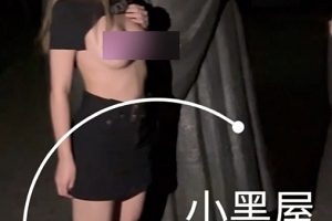 推特顶级指教大佬小黑屋推特福利合集387部8.2G,兔牙咬唇汗珠滴落喉动喘息同步