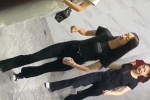 劲爆183.7MB拍摄商场美女尿尿视频1部