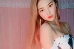 快手面纱女神艾米撩人热舞25V合集1.17G风情无限