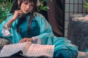 微博人气coser九九八吖7套私房作品918M尺度炸裂